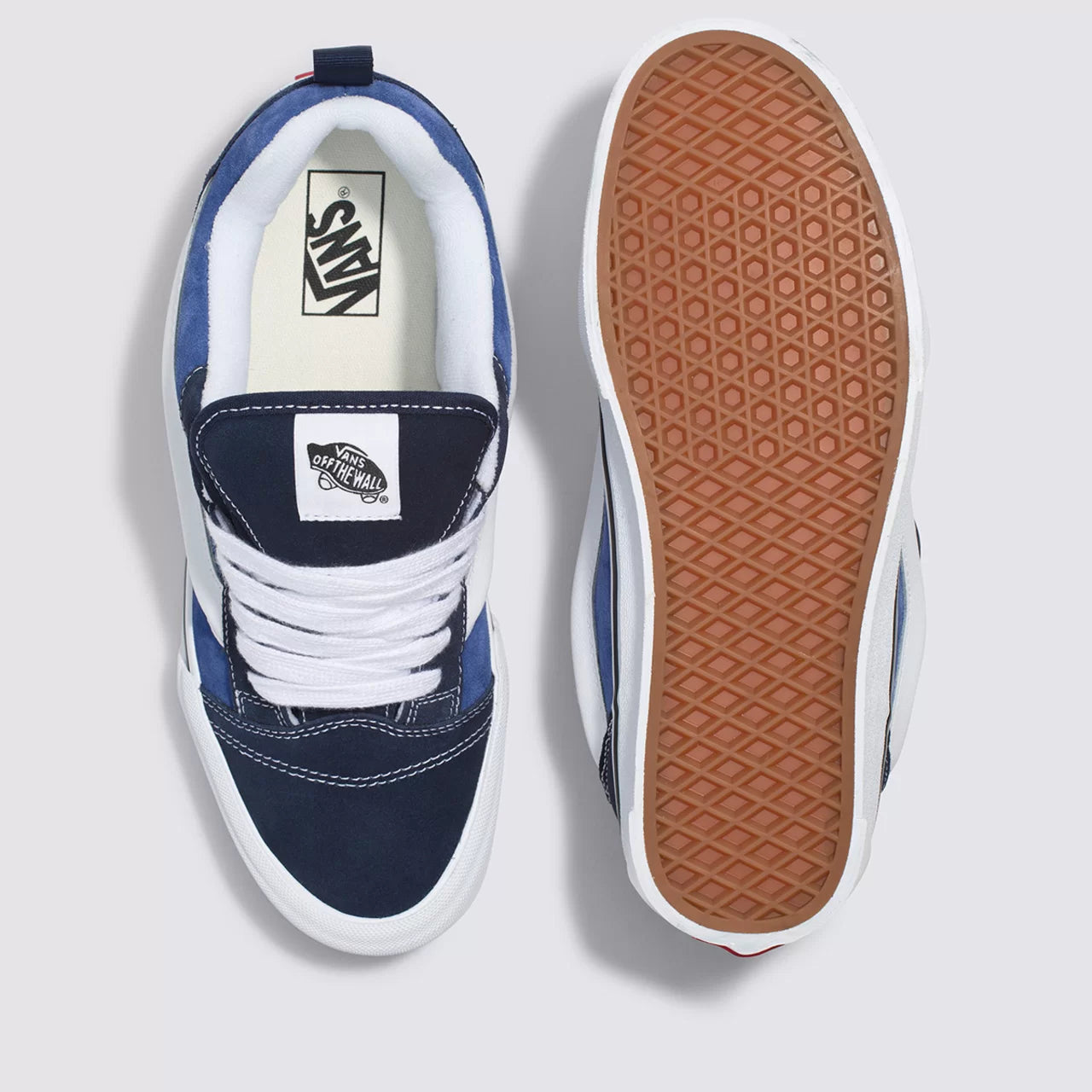 VANS KNU SKOOL